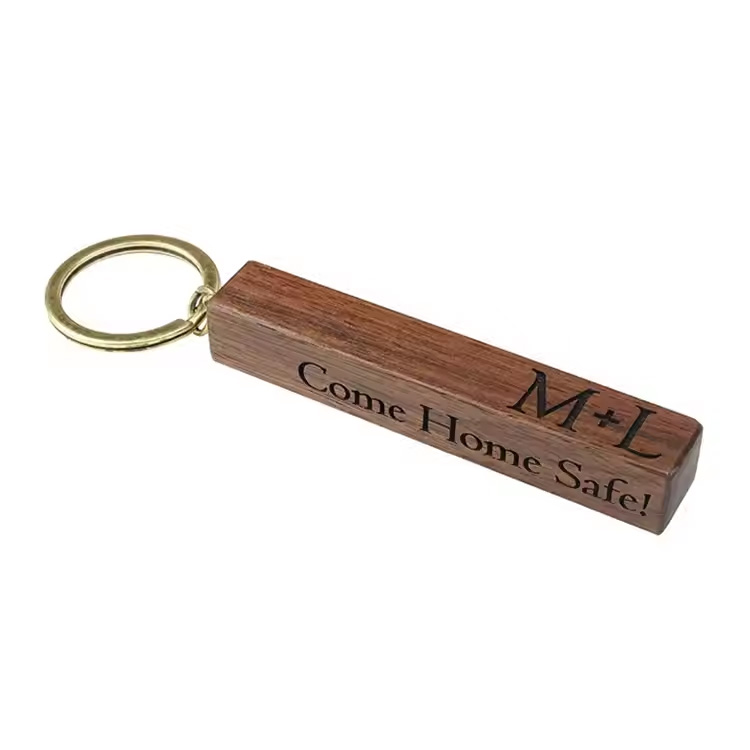 Loket kayu cip logam keychain ukiran ulang tahun
